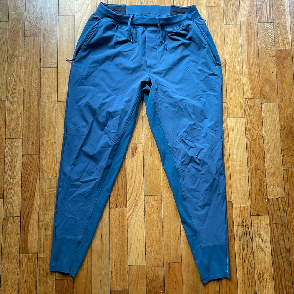 Lululemon joggers